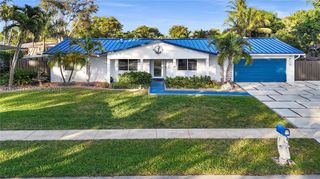 5921 SW 17th St, Plantation, FL 33317