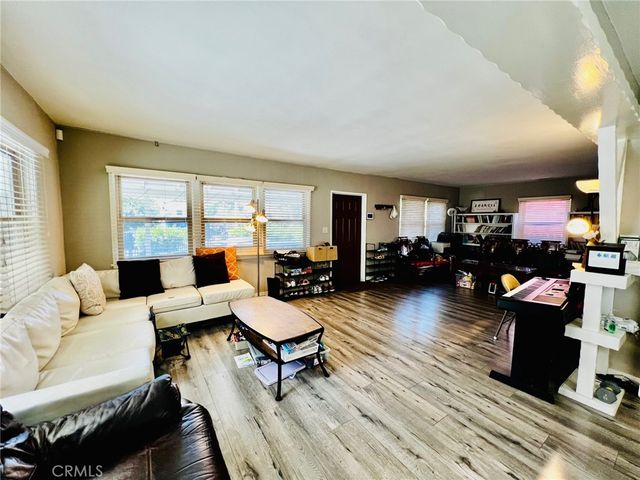 913 W 21st, Los Angeles, CA 90007