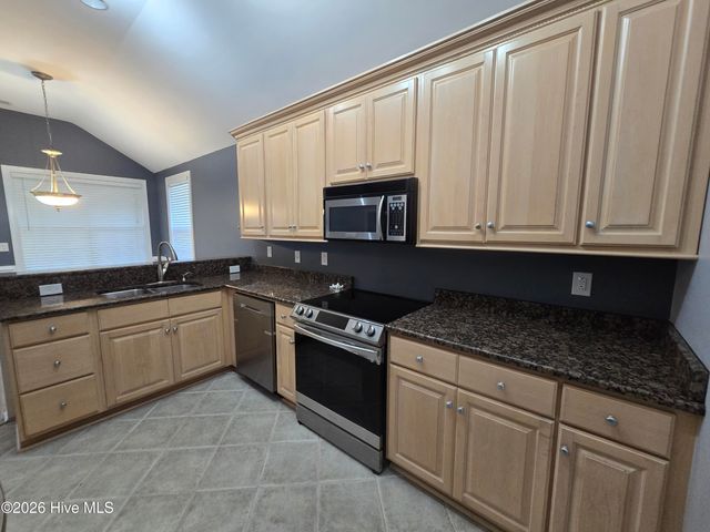 51 Castle Bay Drive, Hampstead, NC 28443