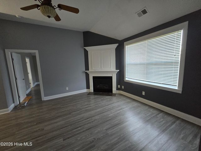 51 Castle Bay Drive, Hampstead, NC 28443