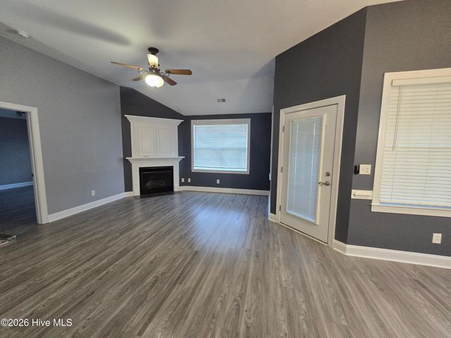 51 Castle Bay Drive, Hampstead, NC 28443