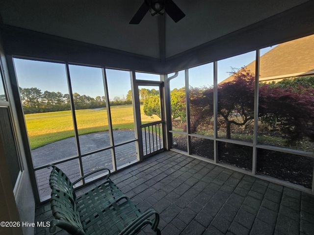 51 Castle Bay Drive, Hampstead, NC 28443