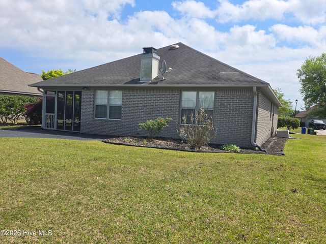 51 Castle Bay Drive, Hampstead, NC 28443