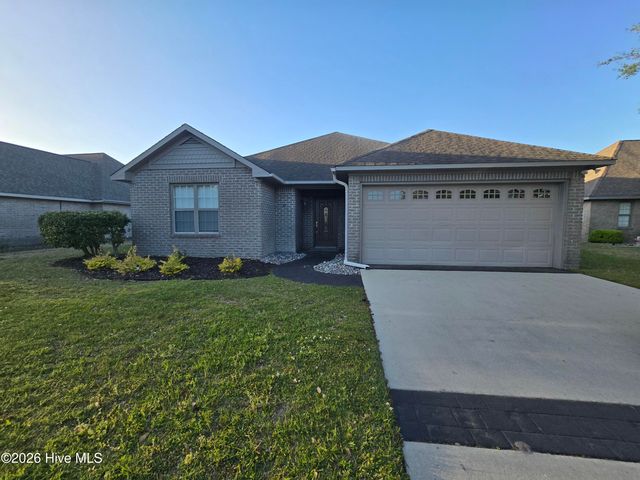 51 Castle Bay Drive, Hampstead, NC 28443