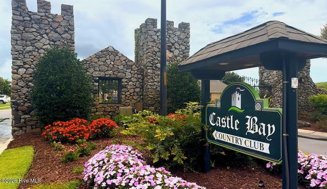 51 Castle Bay Drive, Hampstead, NC 28443