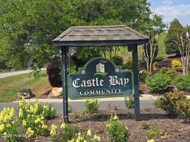 51 Castle Bay Drive, Hampstead, NC 28443