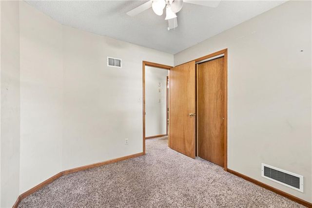 3204 SE 5TH Court, Blue Springs, MO 64014