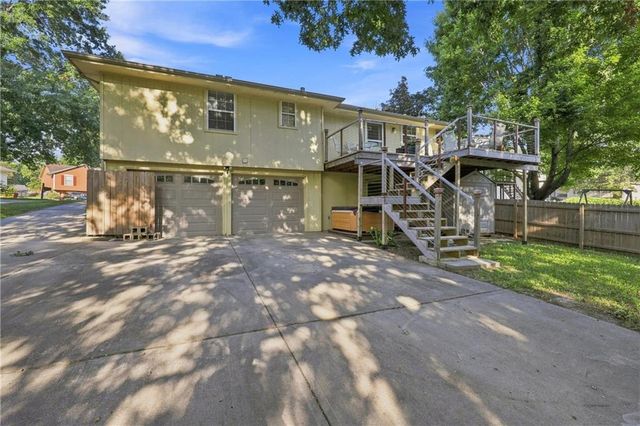 3204 SE 5TH Court, Blue Springs, MO 64014