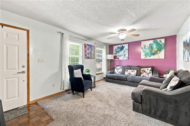 3204 SE 5TH Court, Blue Springs, MO 64014