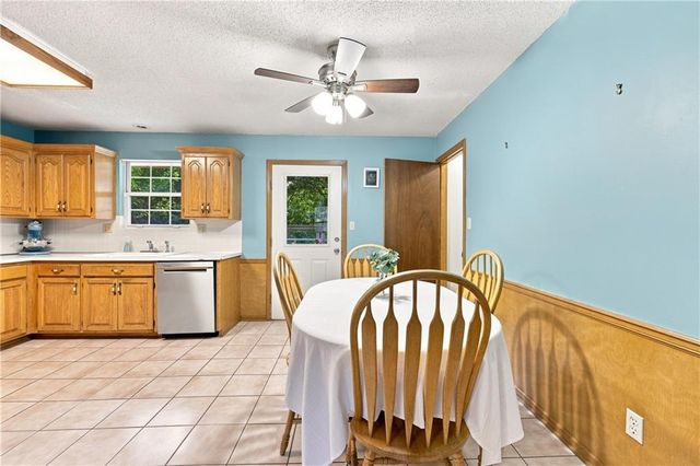 3204 SE 5TH Court, Blue Springs, MO 64014
