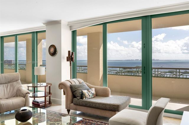 3400 SW 27th Ave 1902, Miami, FL 33133