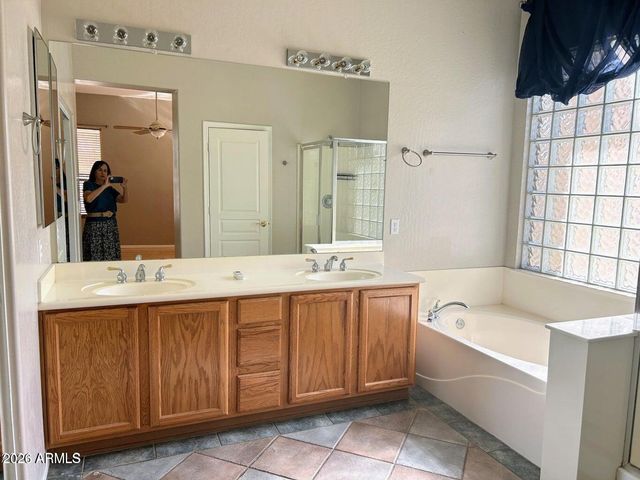 22038 N 51ST Street, Phoenix, AZ 85054