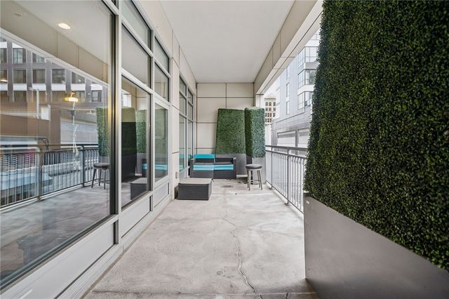 301 5th Ave 518, Downtown Pgh, PA 15222