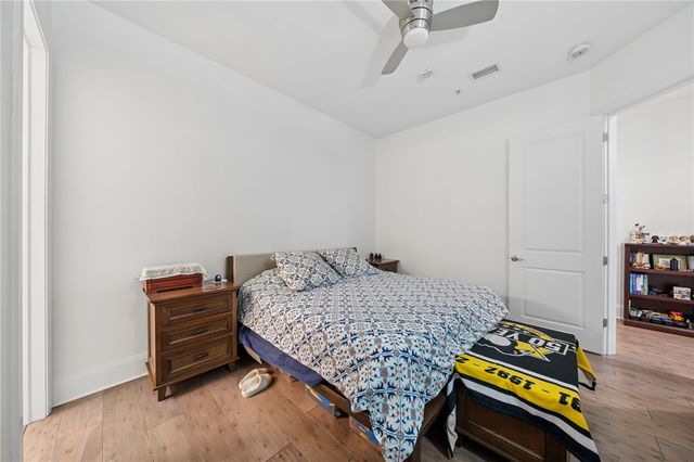 301 5th Ave 518, Downtown Pgh, PA 15222