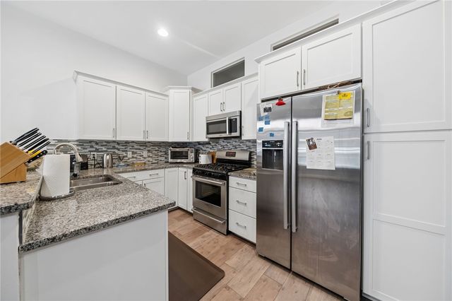 301 5th Ave 518, Downtown Pgh, PA 15222
