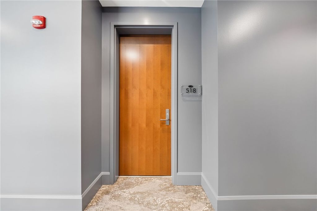 301 5th Ave 518, Downtown Pgh, PA 15222