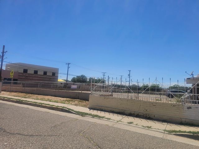 1921 JOHN Street SE, Albuquerque, NM 87102