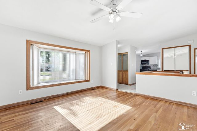 8214 Gulley Street, Taylor, MI 48180