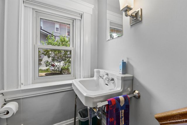 3546 Epworth Avenue, Cincinnati, OH 45211