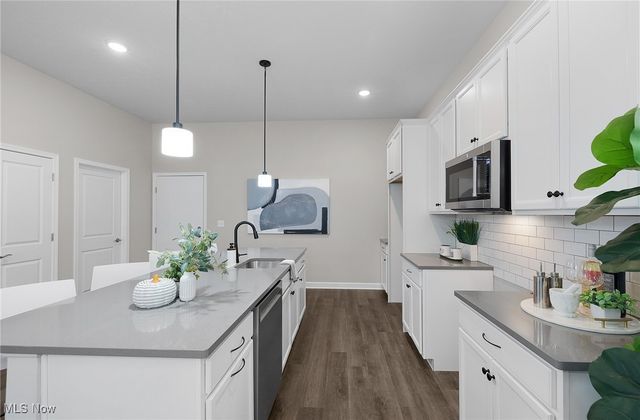 374 Bascule Drive, Lorain, OH 44052