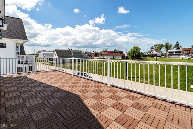 374 Bascule Drive, Lorain, OH 44052