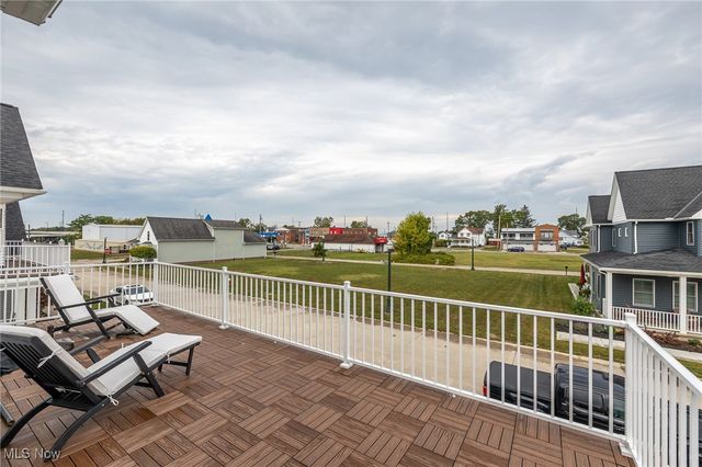 374 Bascule Drive, Lorain, OH 44052