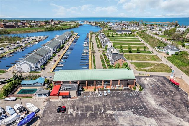 374 Bascule Drive, Lorain, OH 44052