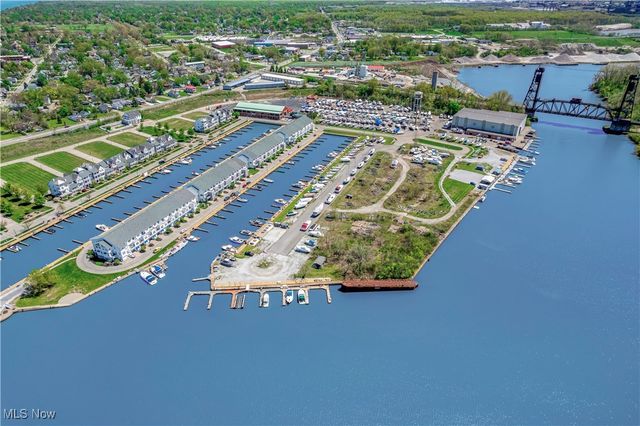 374 Bascule Drive, Lorain, OH 44052