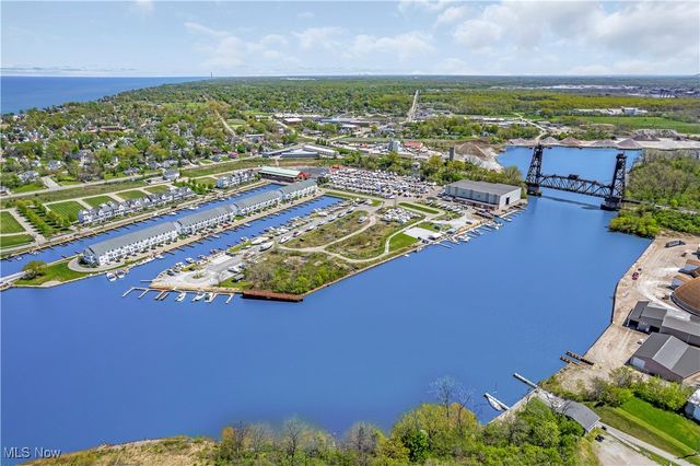 374 Bascule Drive, Lorain, OH 44052