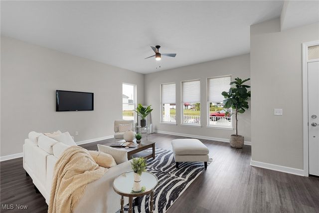 374 Bascule Drive, Lorain, OH 44052