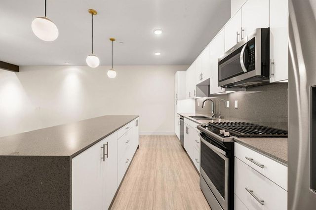 110 The Riv, Palm Springs, CA 92262