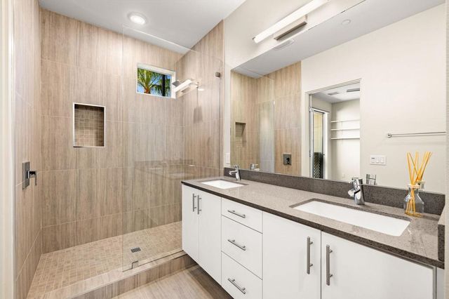 110 The Riv, Palm Springs, CA 92262