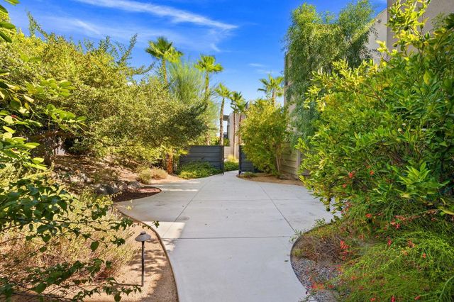 110 The Riv, Palm Springs, CA 92262