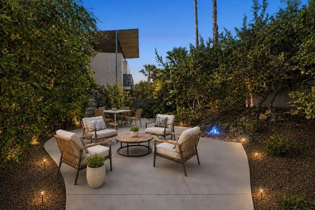110 The Riv, Palm Springs, CA 92262