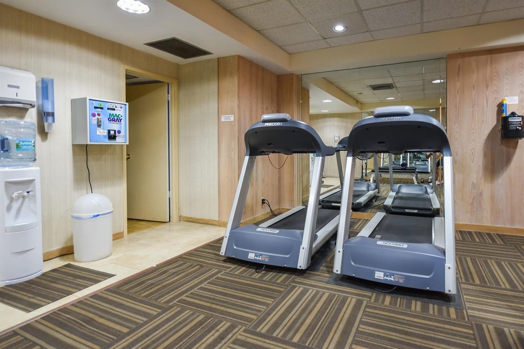 Image 29 of property listing at 2860 S Ocean Boulevard 202, Palm Beach, FL 33480