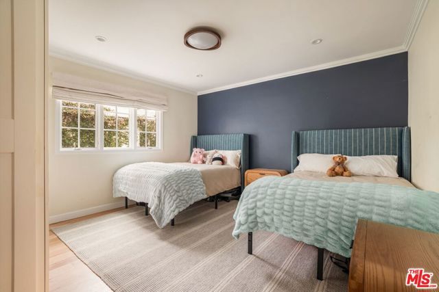10596 Cushdon Avenue, Los Angeles, CA 90064