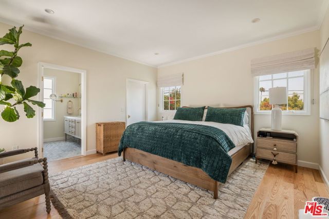 10596 Cushdon Avenue, Los Angeles, CA 90064
