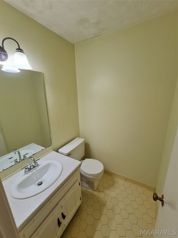1601 COBBLESTONE Court, Montgomery, AL 36117