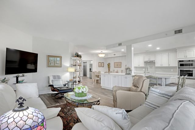 140 Warsteiner Way 204, Melbourne Beach, FL 32951