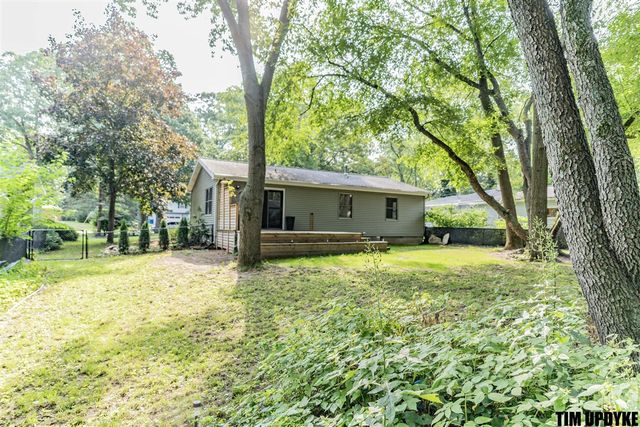 16661 152nd Avenue, Spring Lake, MI 49456