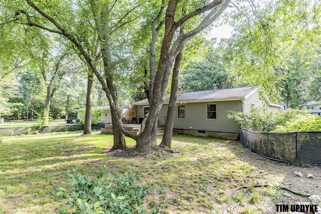 16661 152nd Avenue, Spring Lake, MI 49456