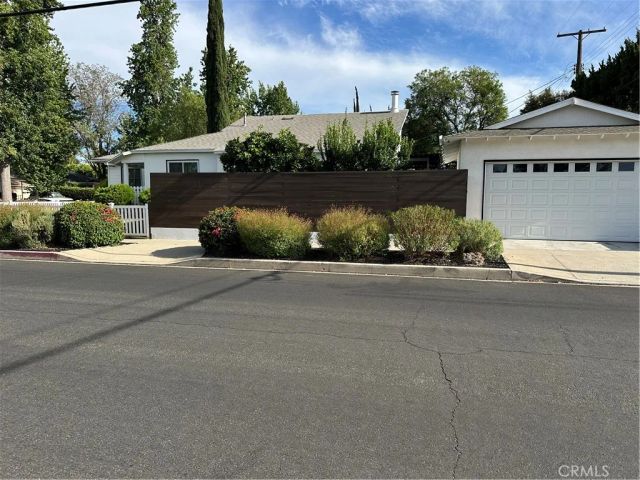 5785 Bertrand Avenue, Encino, CA 91316