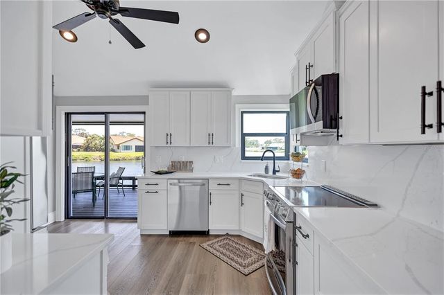 75 INLETS BOULEVARD 75, Nokomis, FL 34275