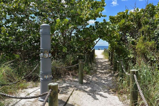 75 INLETS BOULEVARD 75, Nokomis, FL 34275