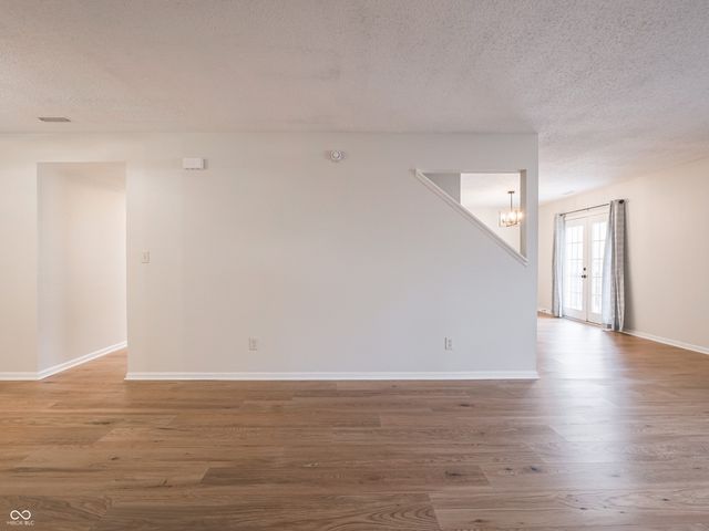 9220 Bridgestone Court, Indianapolis, IN 46231