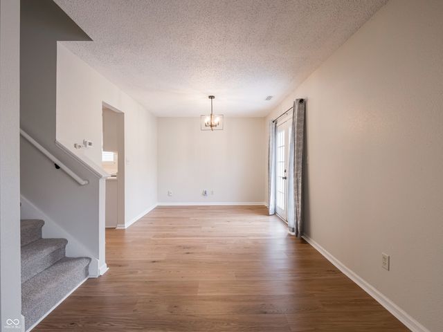 9220 Bridgestone Court, Indianapolis, IN 46231