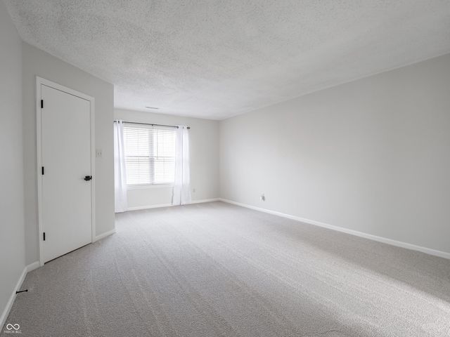 9220 Bridgestone Court, Indianapolis, IN 46231