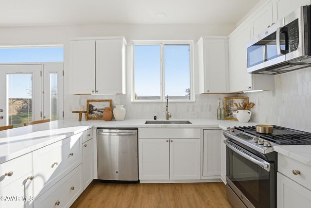 43010 Yaffa Street, Lancaster, CA 93535