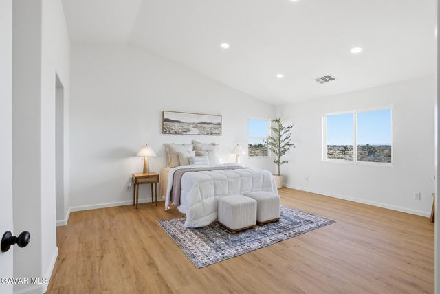 43010 Yaffa Street, Lancaster, CA 93535