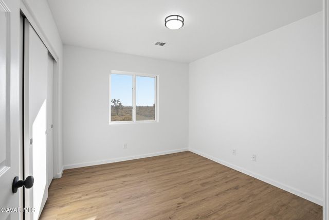 43010 Yaffa Street, Lancaster, CA 93535